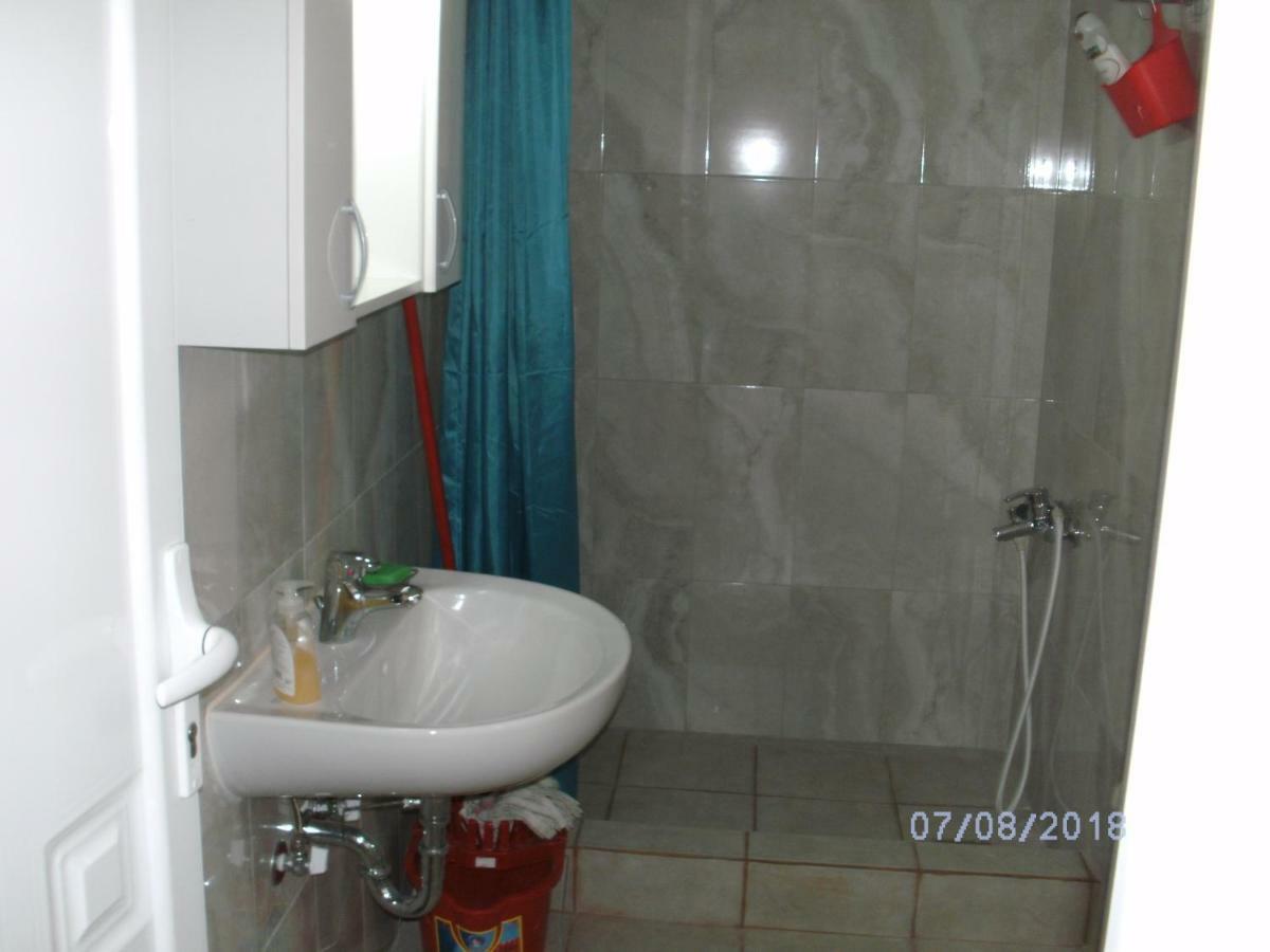 Nina Rooms Artemida  Exterior foto