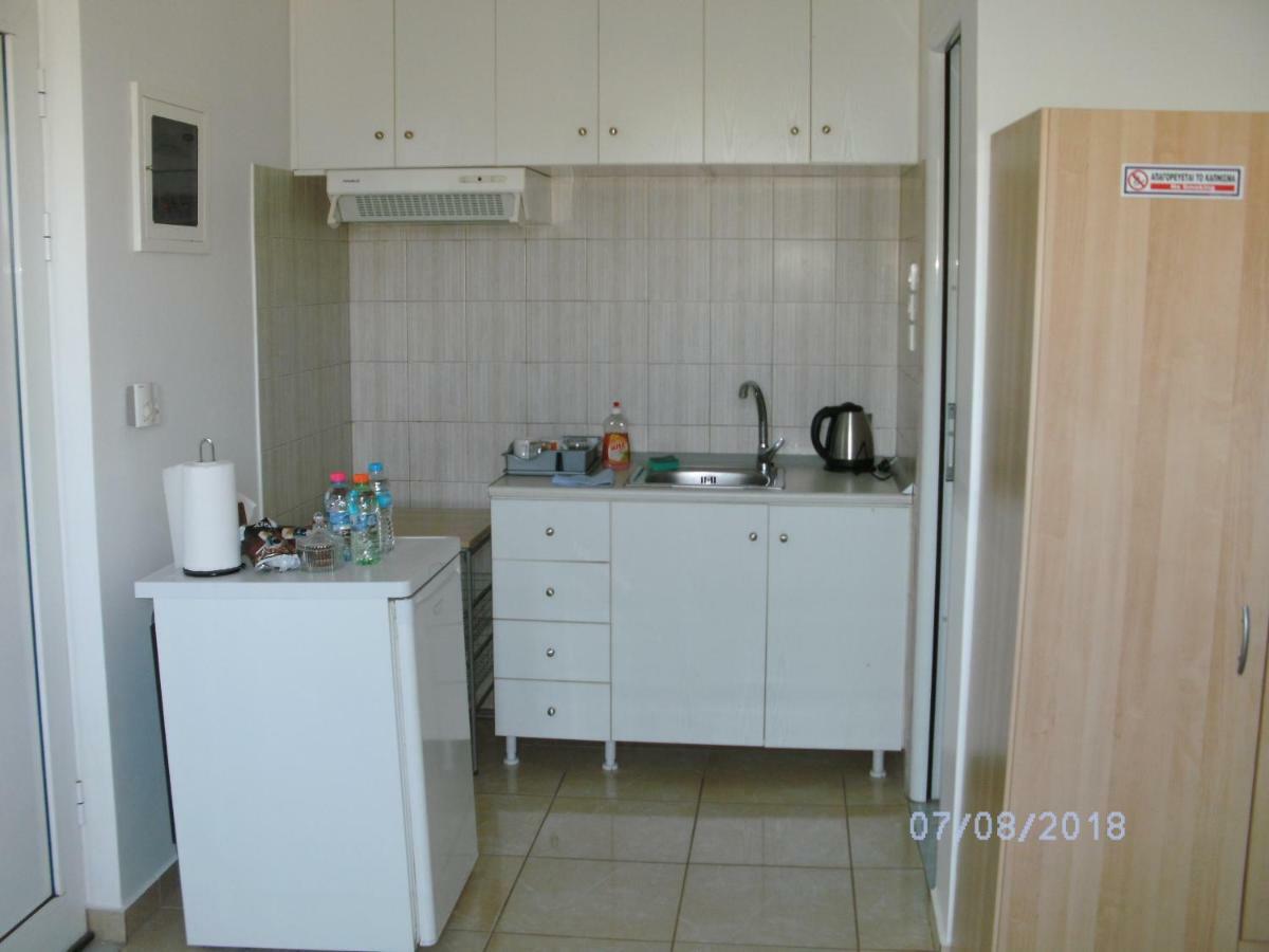 Nina Rooms Artemida  Exterior foto